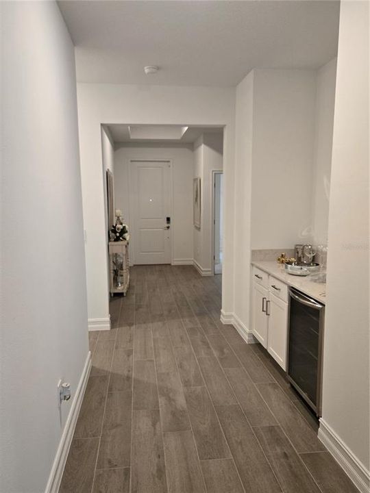 For Rent: $4,000 (3 beds, 3 baths, 2156 Square Feet)