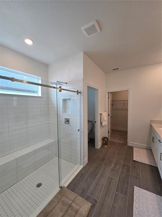 For Rent: $4,000 (3 beds, 3 baths, 2156 Square Feet)