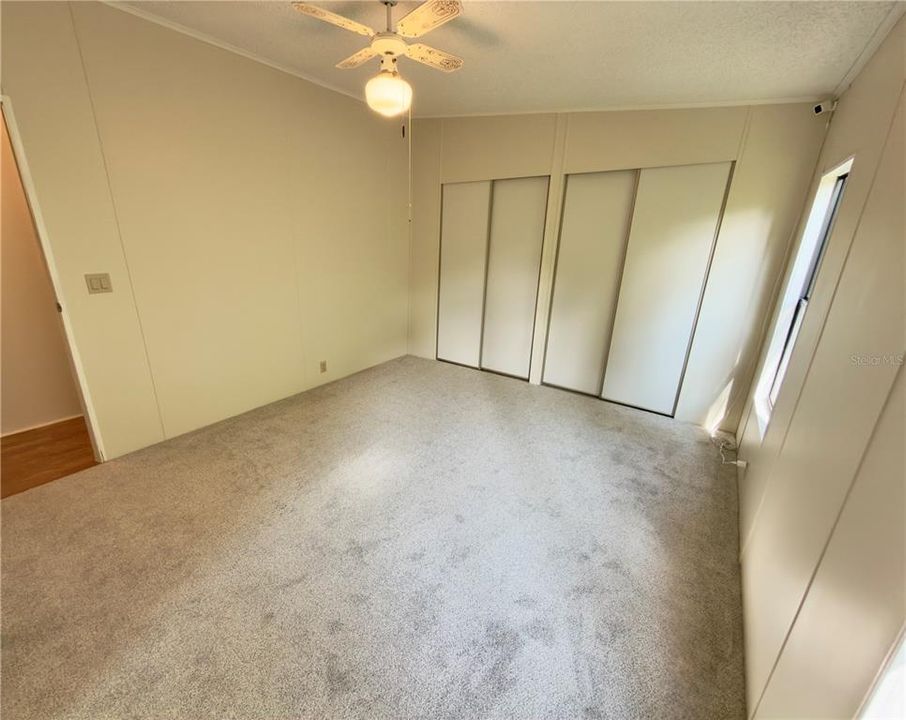 待售: $123,500 (2 贝兹, 2 浴室, 920 平方英尺)