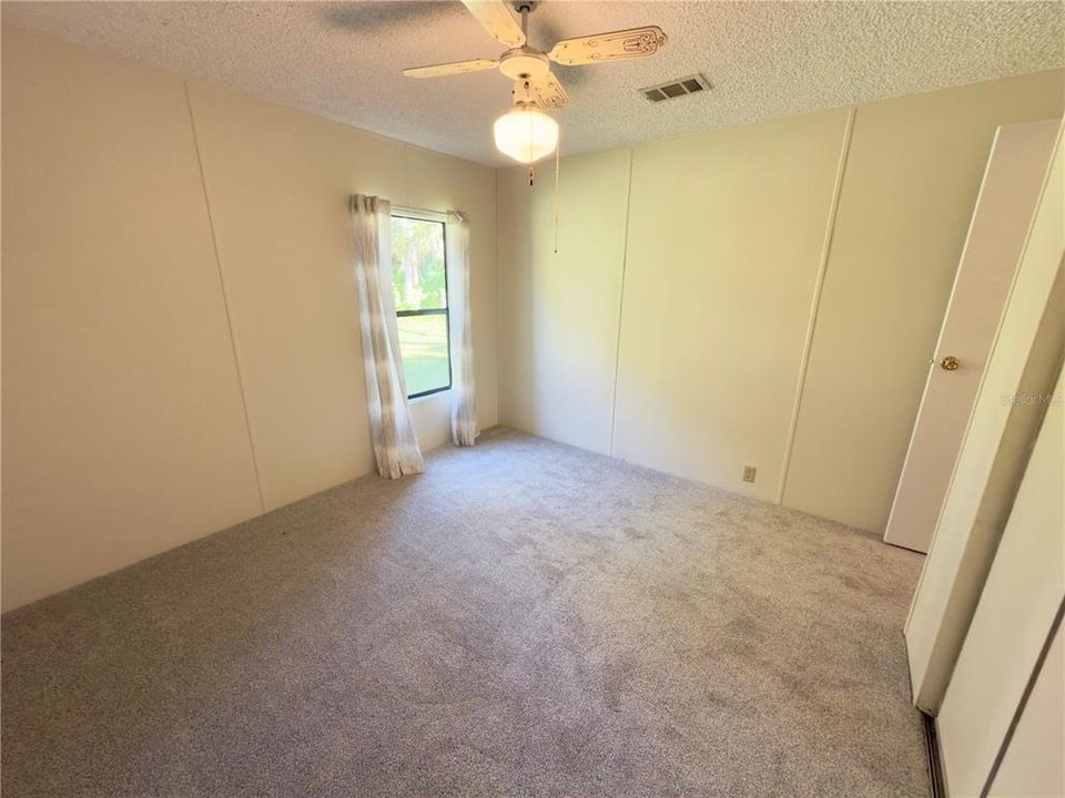 待售: $123,500 (2 贝兹, 2 浴室, 920 平方英尺)