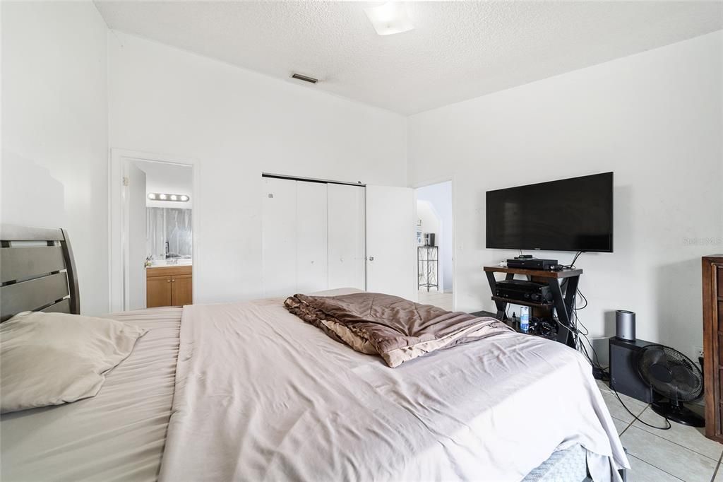 待售: $215,000 (3 贝兹, 2 浴室, 1254 平方英尺)