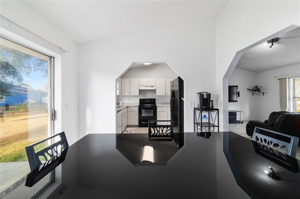 待售: $215,000 (3 贝兹, 2 浴室, 1254 平方英尺)