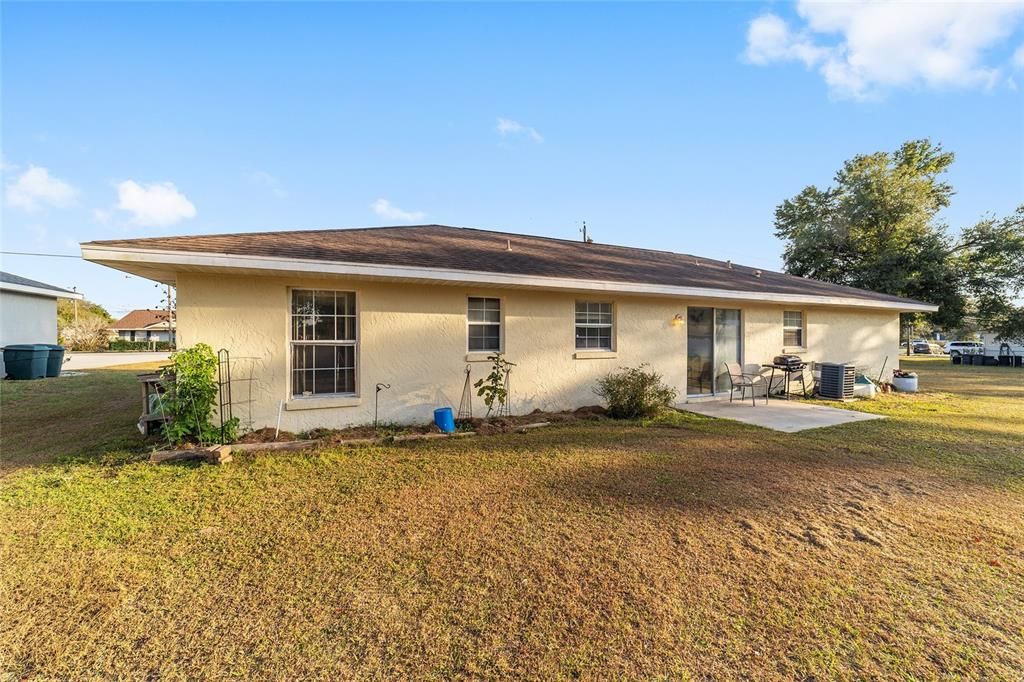 待售: $215,000 (3 贝兹, 2 浴室, 1254 平方英尺)