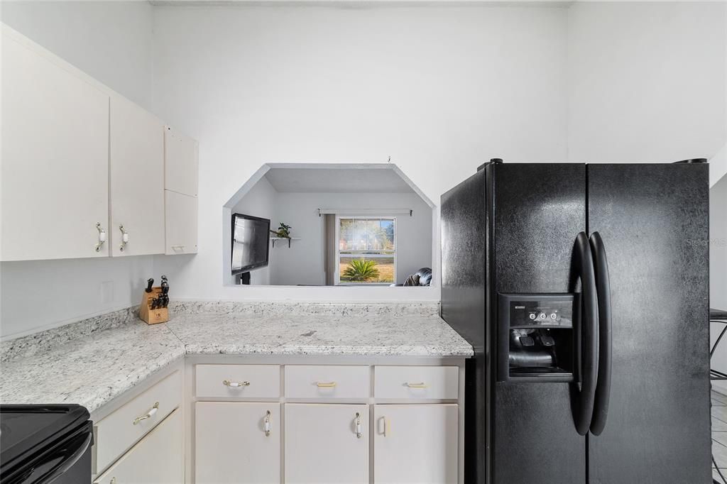 待售: $215,000 (3 贝兹, 2 浴室, 1254 平方英尺)