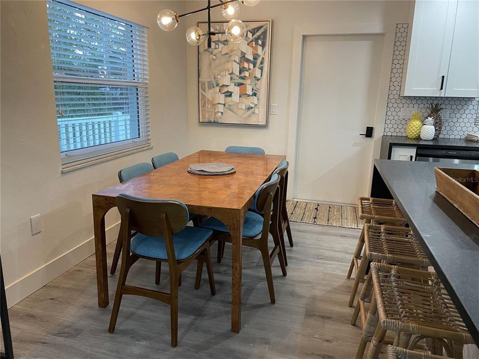 For Rent: $3,500 (3 beds, 2 baths, 1150 Square Feet)