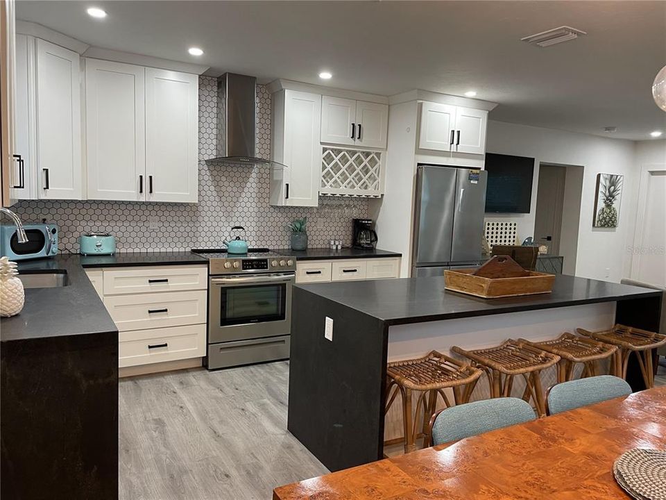 For Rent: $3,500 (3 beds, 2 baths, 1150 Square Feet)