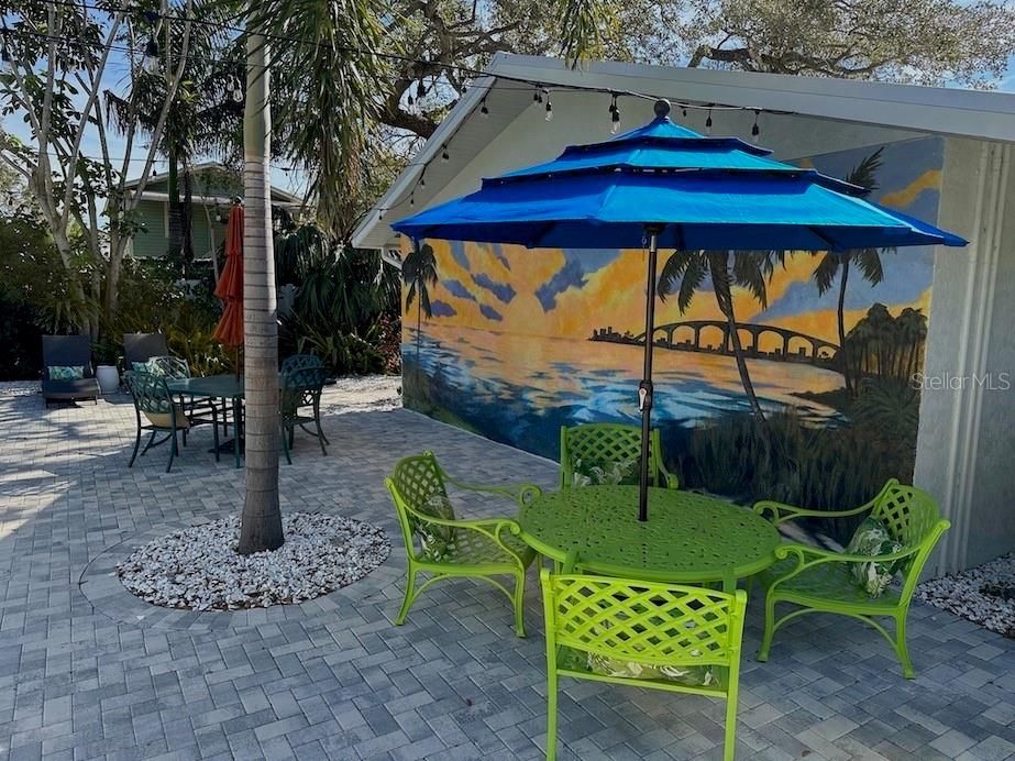 For Rent: $3,500 (3 beds, 2 baths, 1150 Square Feet)