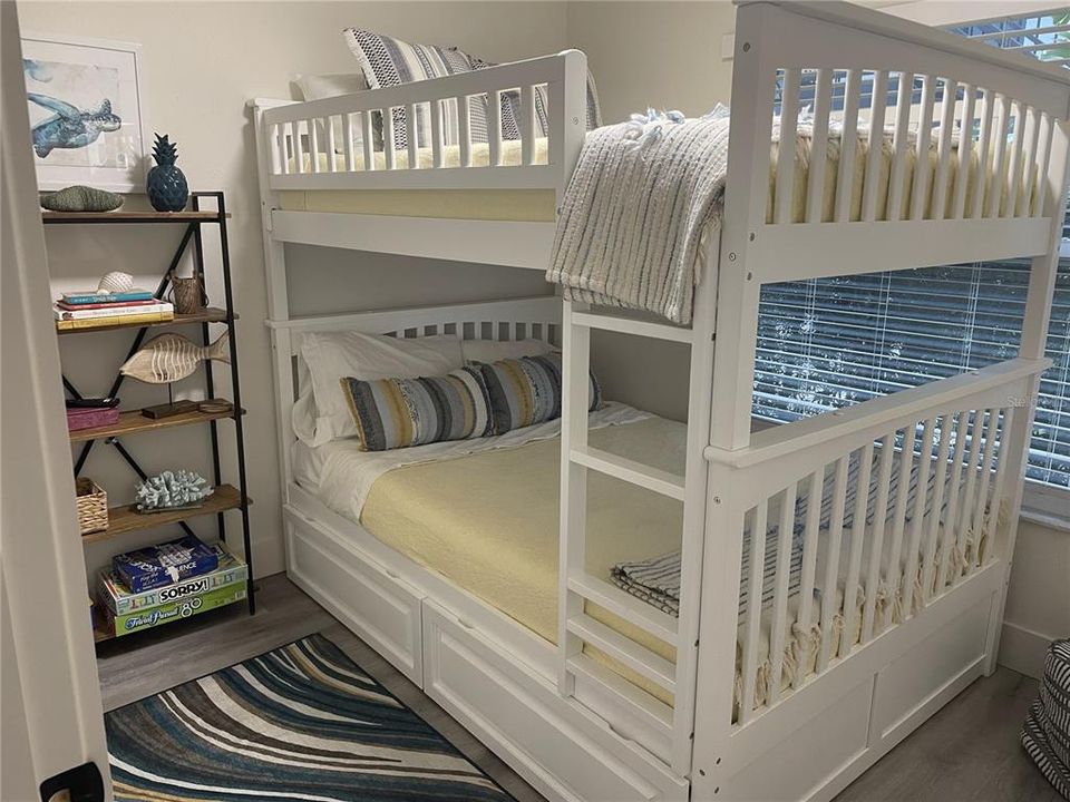 For Rent: $3,500 (3 beds, 2 baths, 1150 Square Feet)