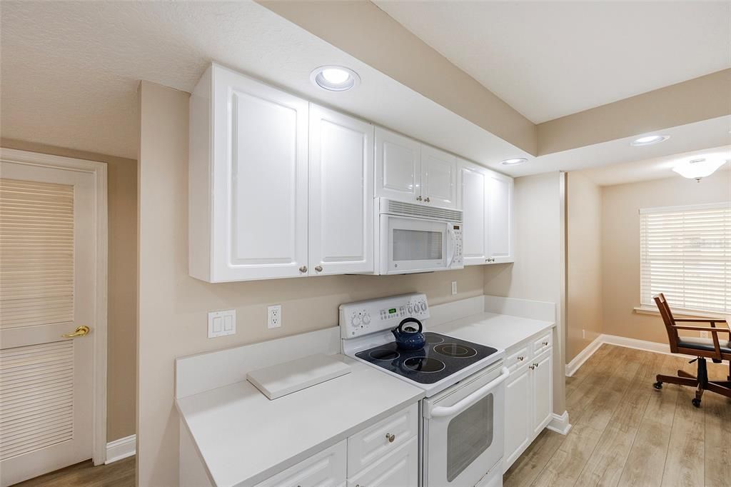 En Venta: $399,000 (2 camas, 2 baños, 1438 Pies cuadrados)