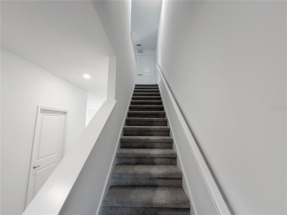 For Rent: $2,150 (3 beds, 2 baths, 1373 Square Feet)