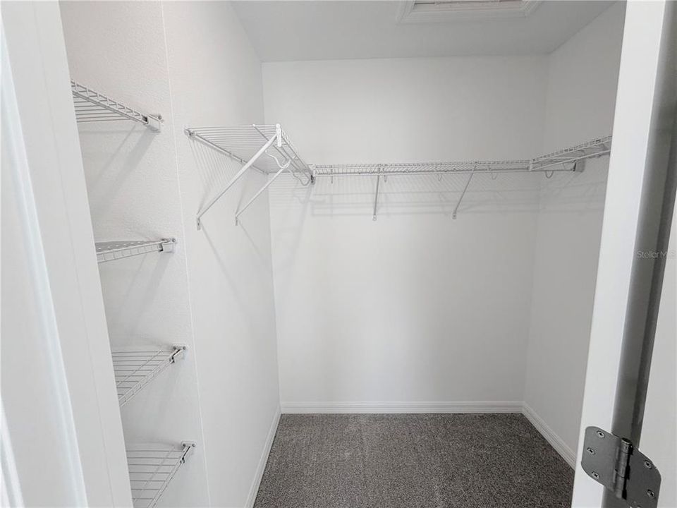 For Rent: $2,150 (3 beds, 2 baths, 1373 Square Feet)