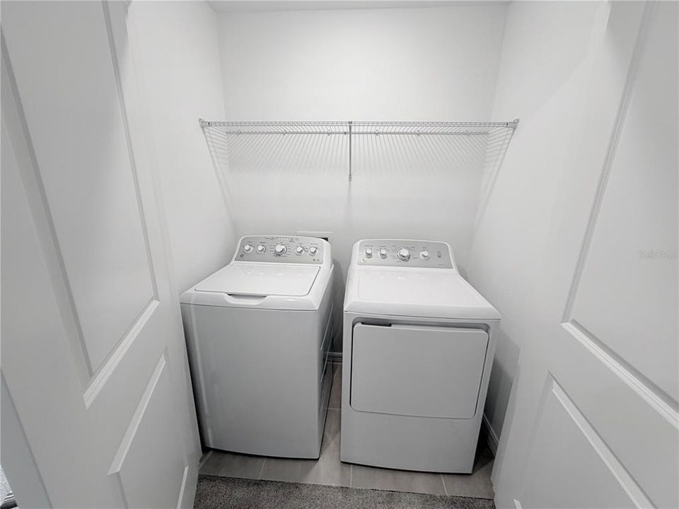 For Rent: $2,150 (3 beds, 2 baths, 1373 Square Feet)