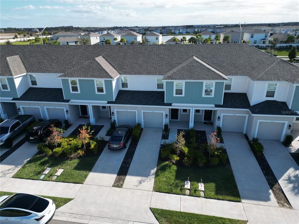 For Rent: $2,150 (3 beds, 2 baths, 1373 Square Feet)