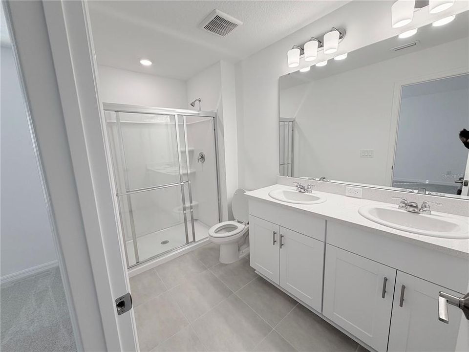 For Rent: $2,150 (3 beds, 2 baths, 1373 Square Feet)