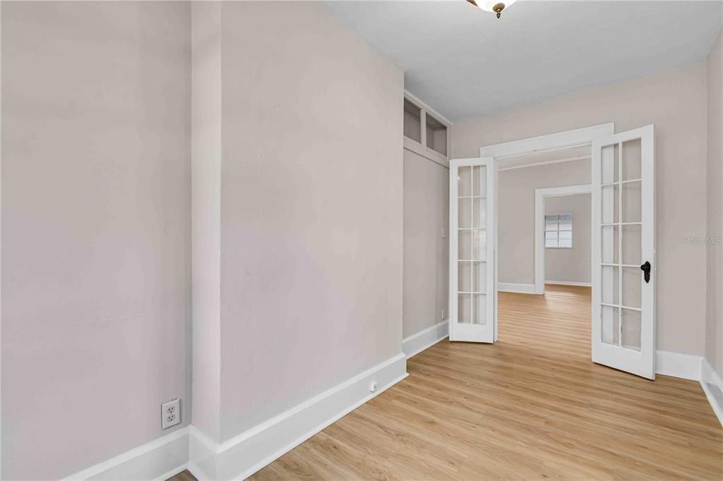 For Rent: $4,500 (3 beds, 1 baths, 2232 Square Feet)