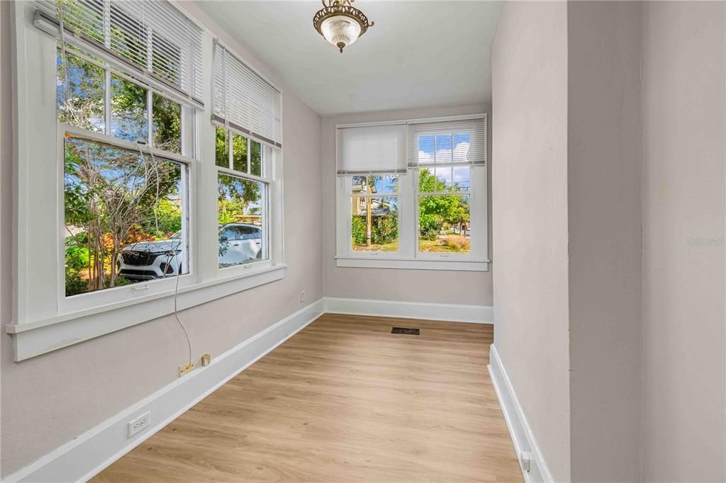 For Rent: $4,500 (3 beds, 1 baths, 2232 Square Feet)