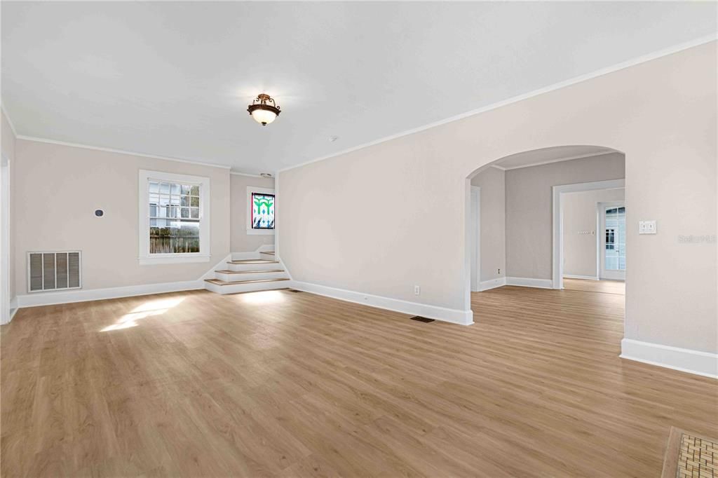 For Rent: $4,500 (3 beds, 1 baths, 2232 Square Feet)