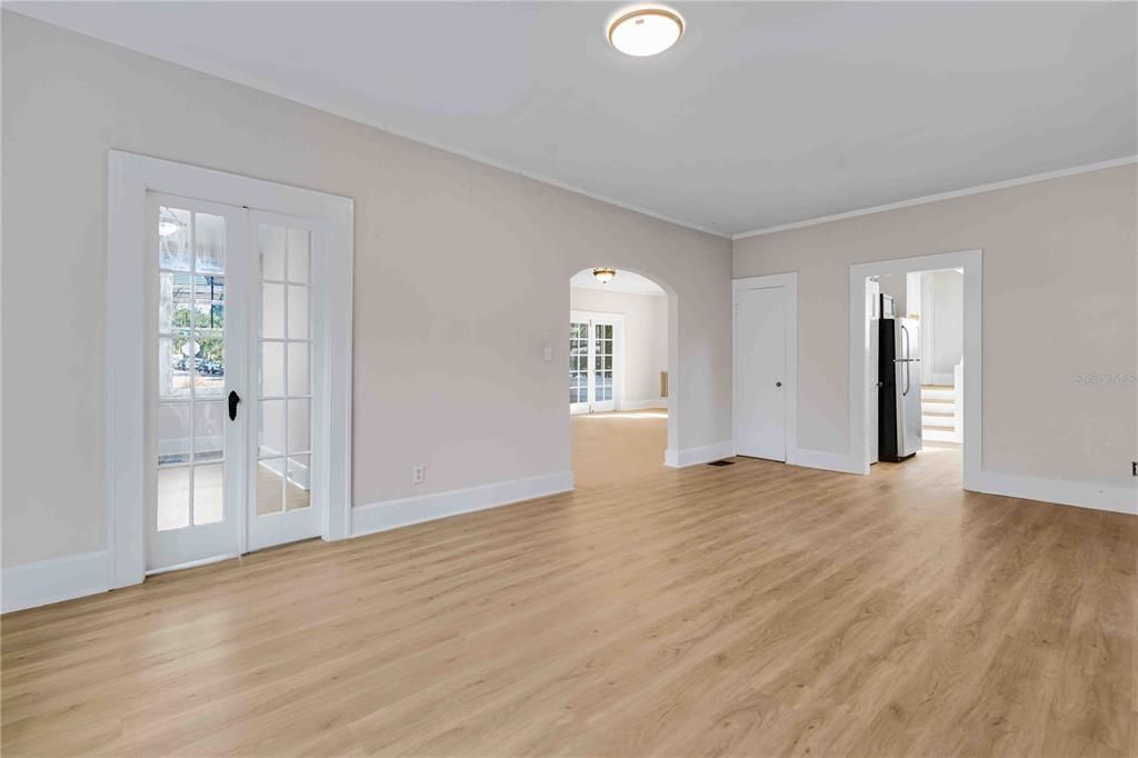 For Rent: $4,500 (3 beds, 1 baths, 2232 Square Feet)