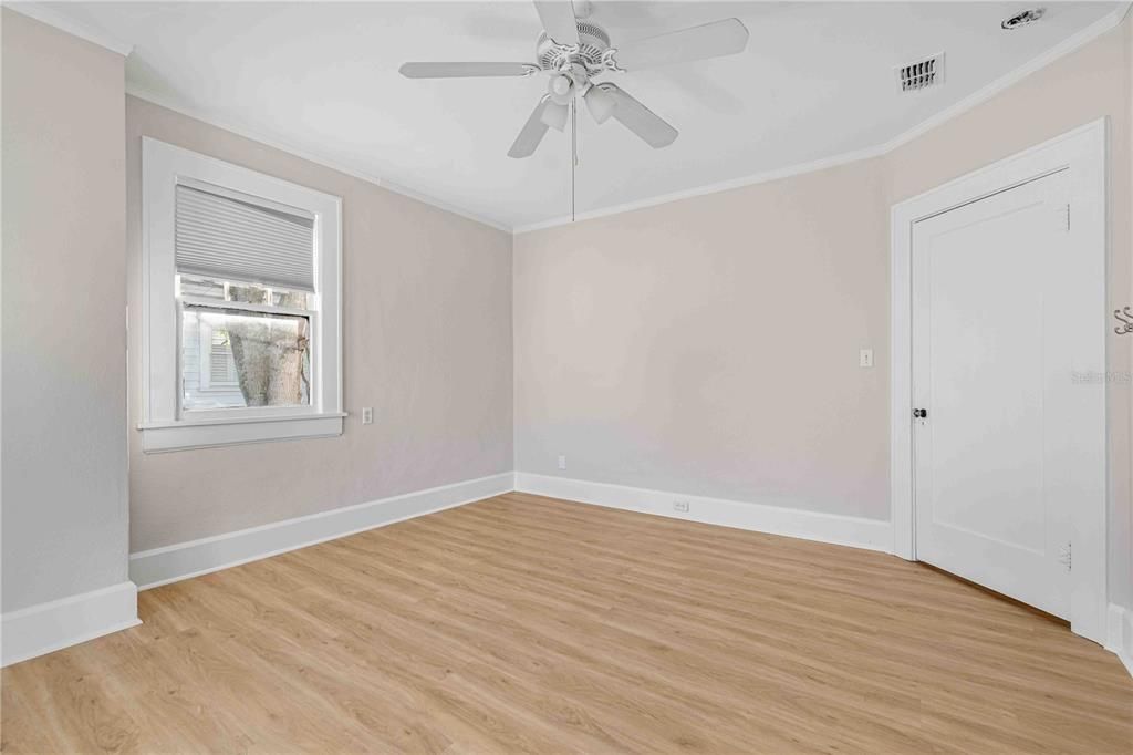 For Rent: $4,500 (3 beds, 1 baths, 2232 Square Feet)