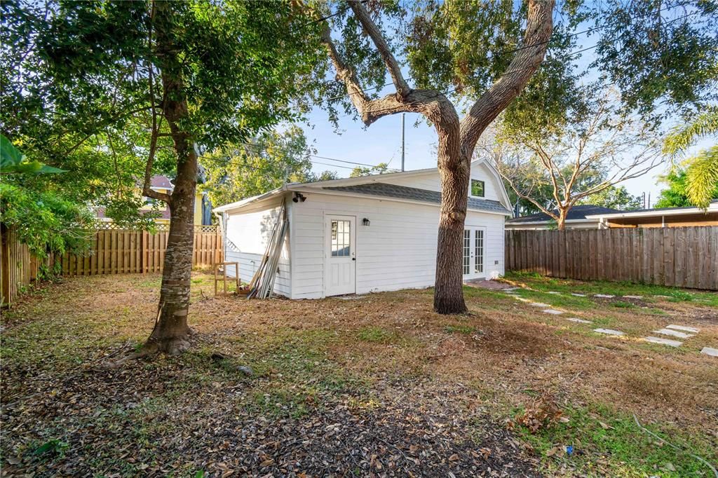 For Rent: $4,500 (3 beds, 1 baths, 2232 Square Feet)