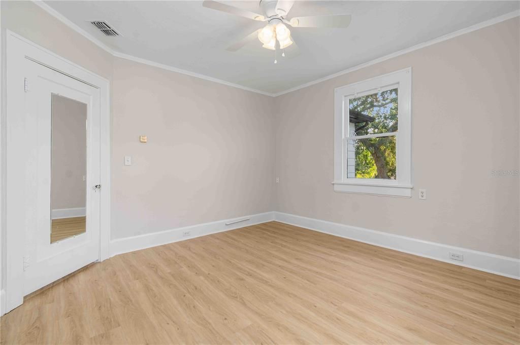 For Rent: $4,500 (3 beds, 1 baths, 2232 Square Feet)