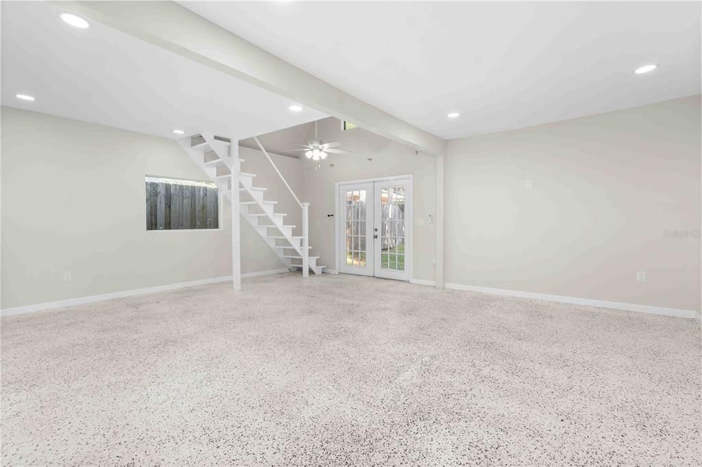 For Rent: $4,500 (3 beds, 1 baths, 2232 Square Feet)