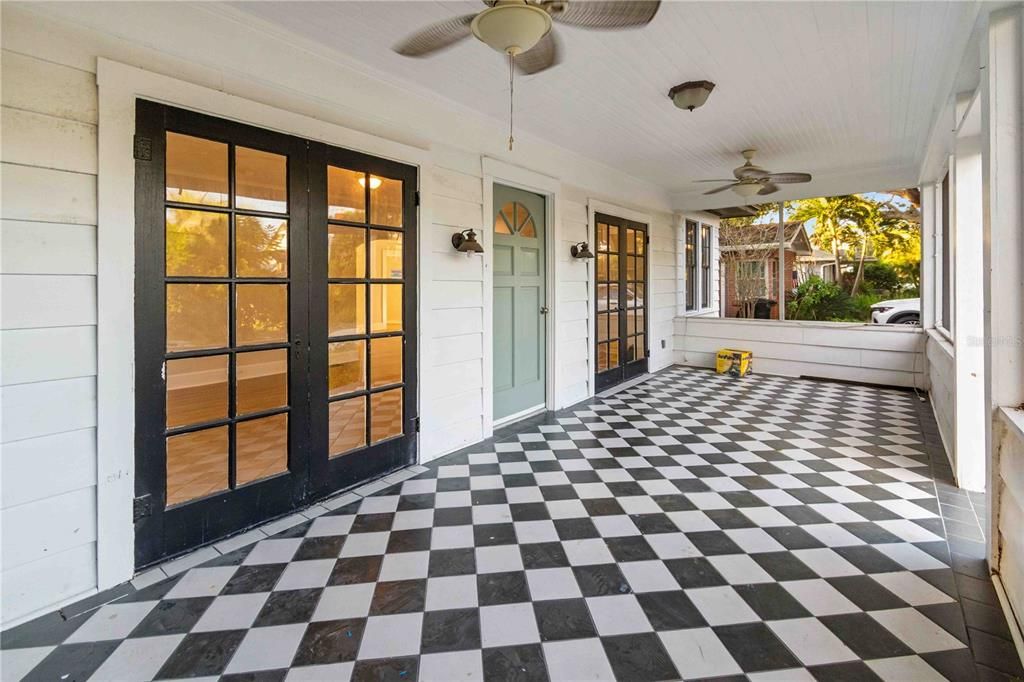 For Rent: $4,500 (3 beds, 1 baths, 2232 Square Feet)