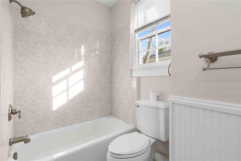 For Rent: $4,500 (3 beds, 1 baths, 2232 Square Feet)