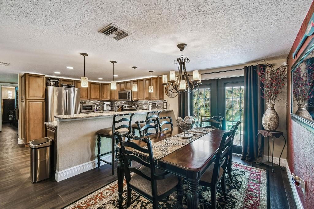 En Venta: $349,000 (2 camas, 2 baños, 1519 Pies cuadrados)