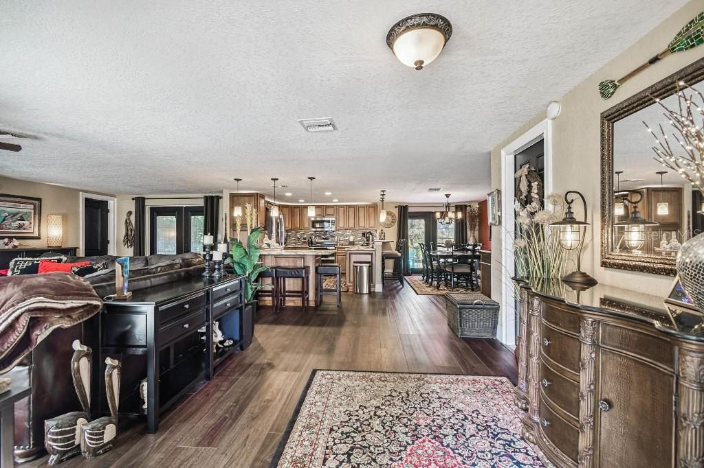 En Venta: $349,000 (2 camas, 2 baños, 1519 Pies cuadrados)