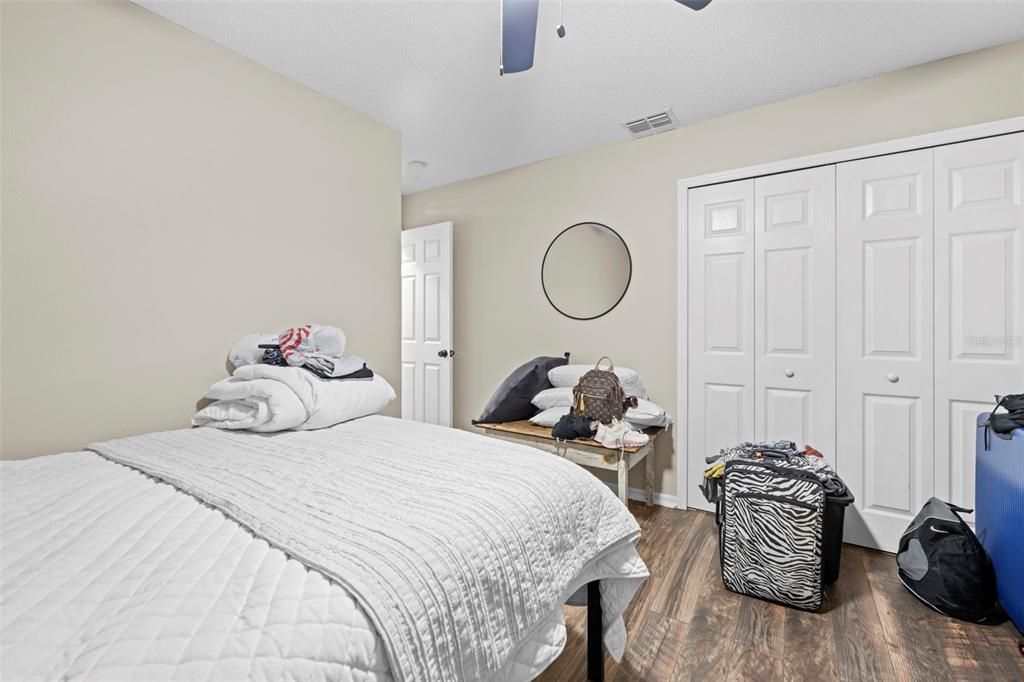 待售: $435,500 (4 贝兹, 2 浴室, 2560 平方英尺)