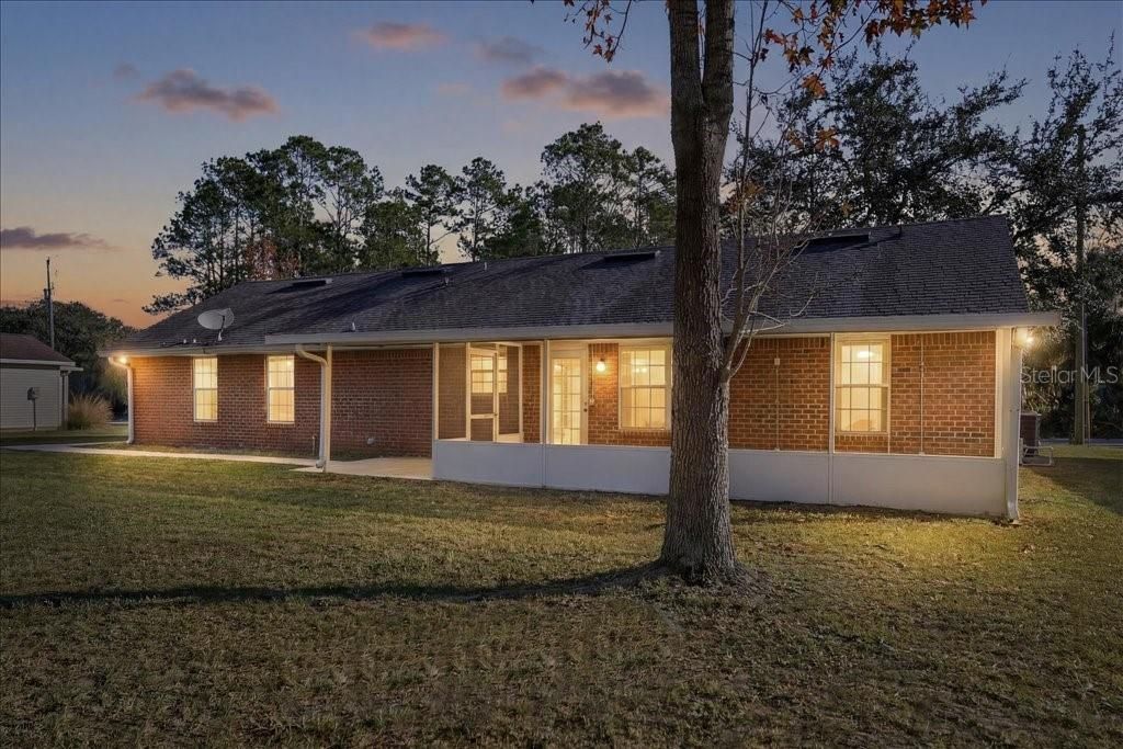 For Sale: $280,000 (3 beds, 2 baths, 1317 Square Feet)