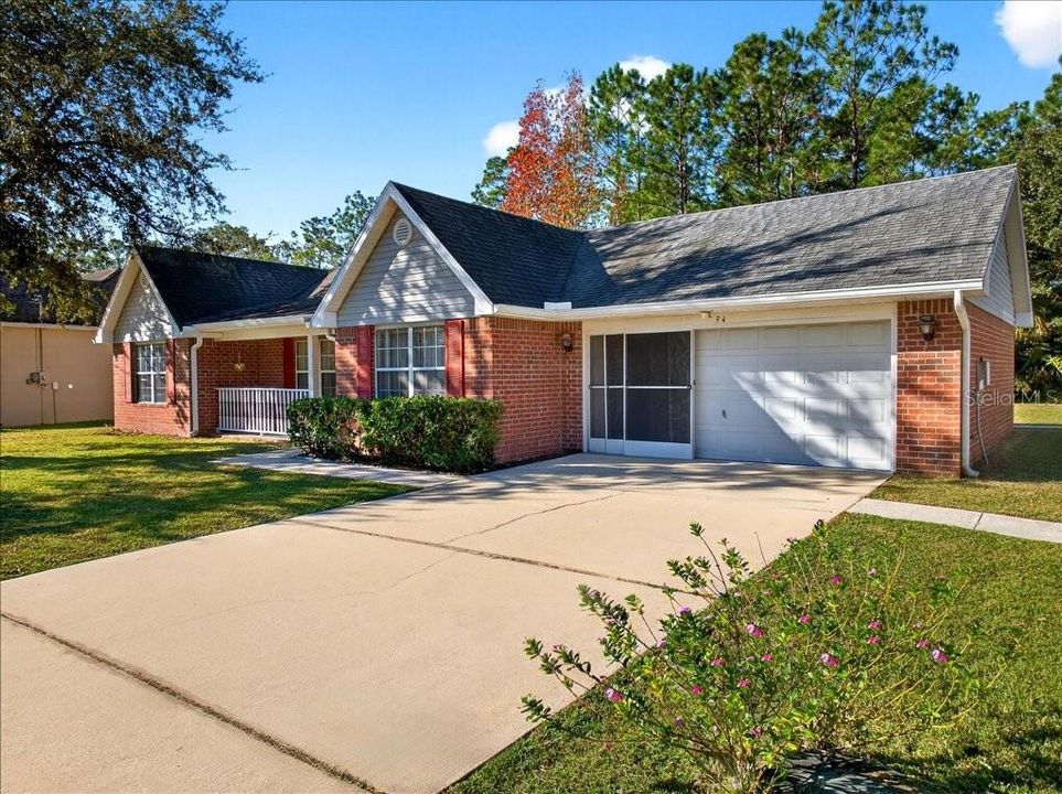 For Sale: $280,000 (3 beds, 2 baths, 1317 Square Feet)