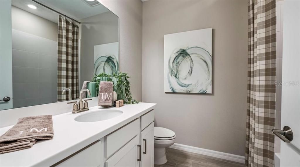 For Sale: $485,999 (4 beds, 3 baths, 2600 Square Feet)