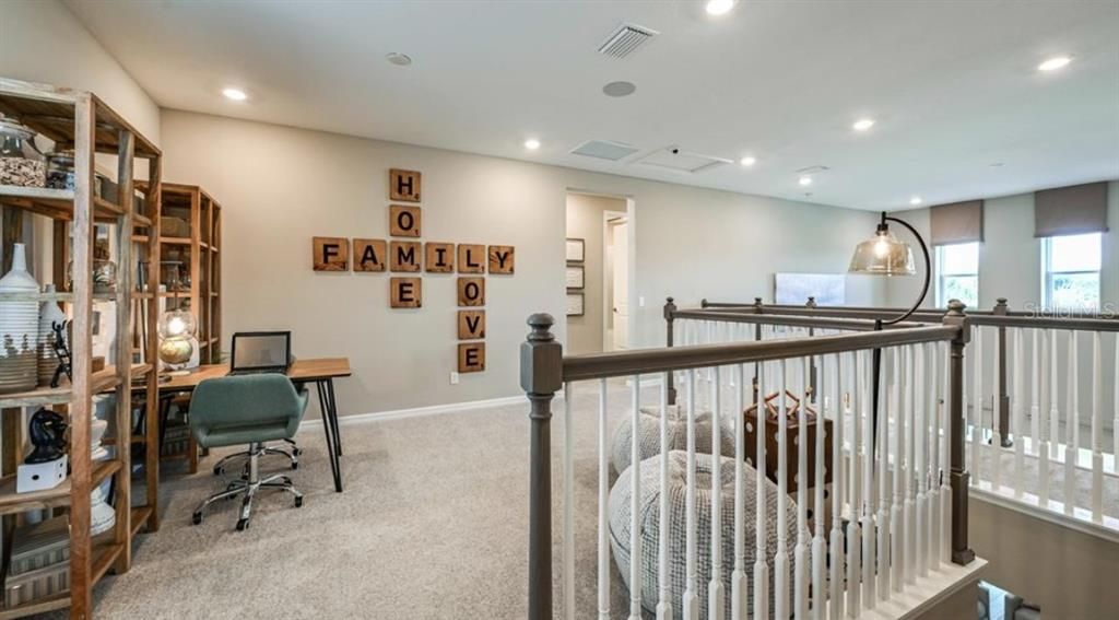 For Sale: $485,999 (4 beds, 3 baths, 2600 Square Feet)