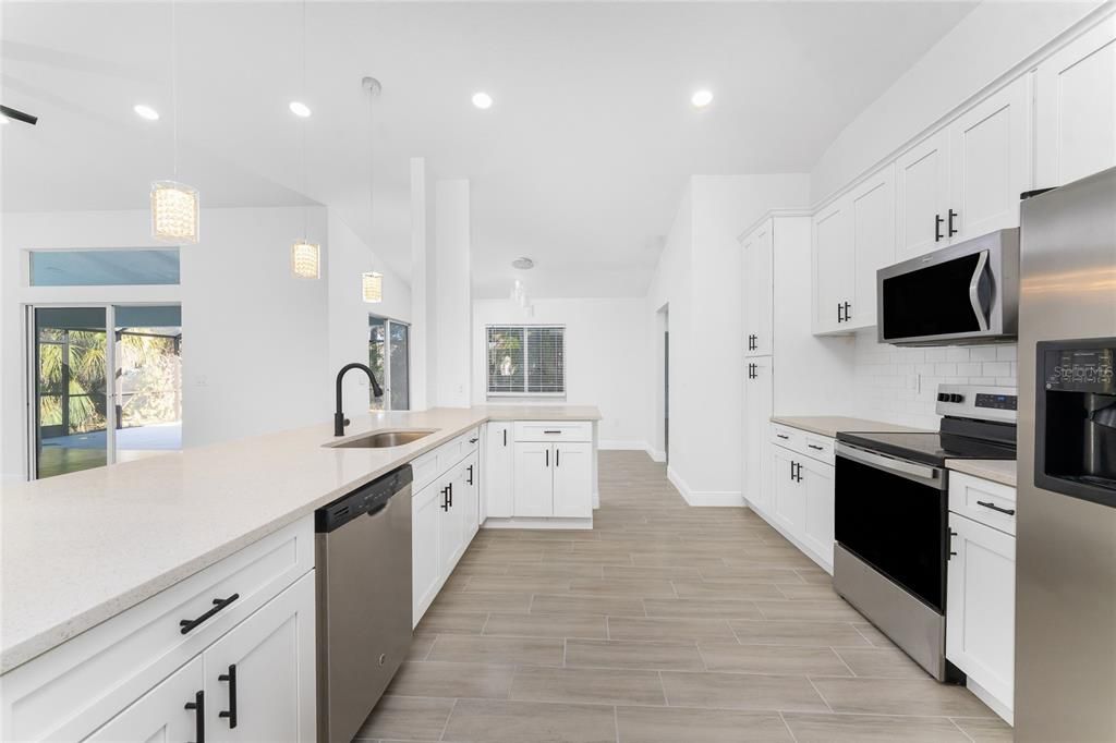 For Sale: $359,000 (3 beds, 2 baths, 1980 Square Feet)