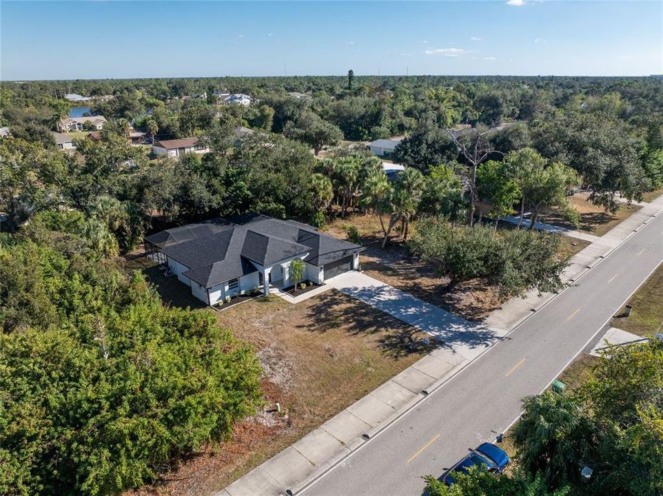 For Sale: $359,000 (3 beds, 2 baths, 1980 Square Feet)