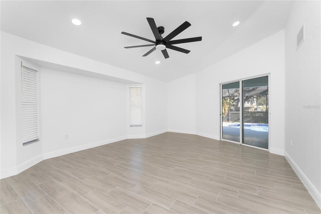 For Sale: $359,000 (3 beds, 2 baths, 1980 Square Feet)