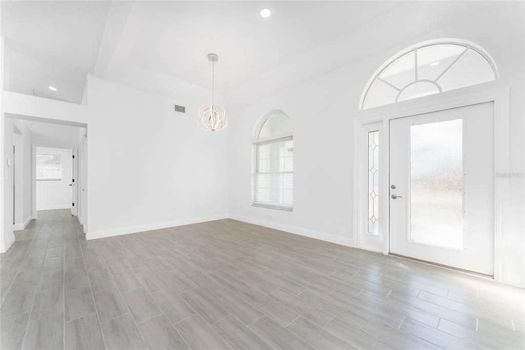 For Sale: $359,000 (3 beds, 2 baths, 1980 Square Feet)