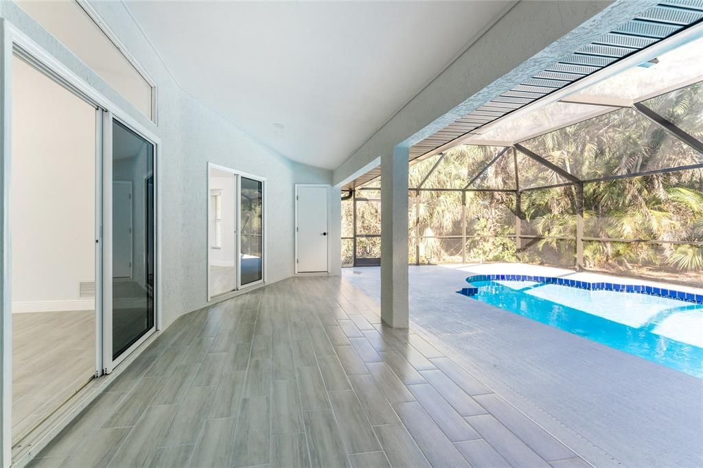 For Sale: $359,000 (3 beds, 2 baths, 1980 Square Feet)