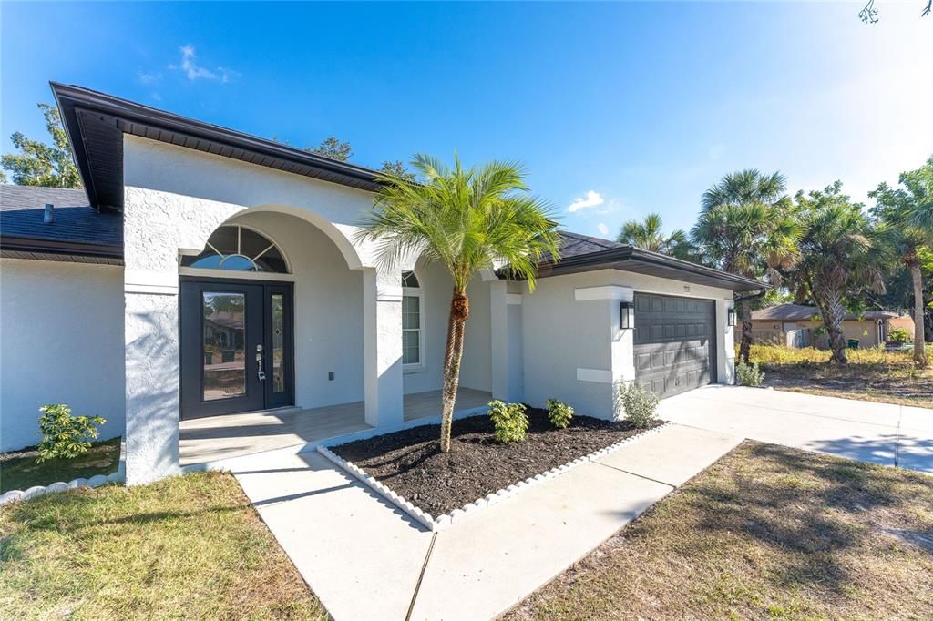 For Sale: $359,000 (3 beds, 2 baths, 1980 Square Feet)