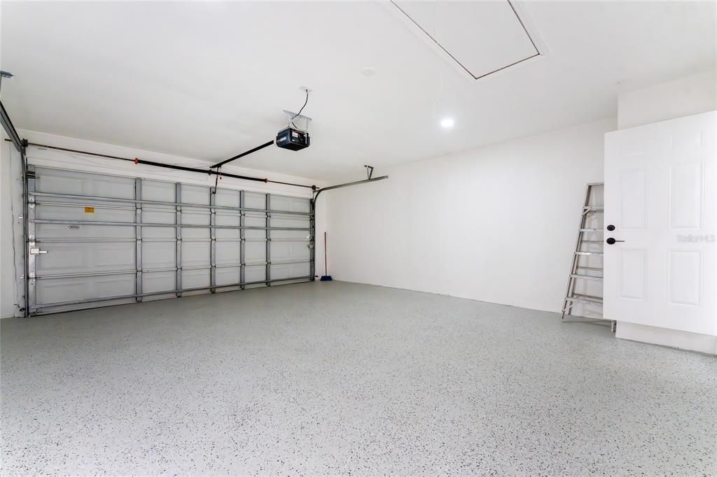 For Sale: $359,000 (3 beds, 2 baths, 1980 Square Feet)