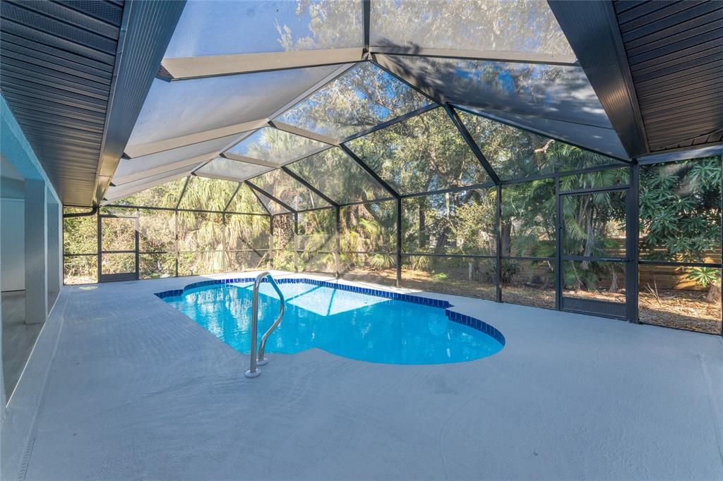 For Sale: $359,000 (3 beds, 2 baths, 1980 Square Feet)