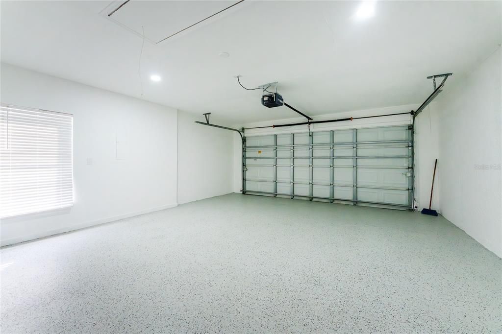 For Sale: $359,000 (3 beds, 2 baths, 1980 Square Feet)