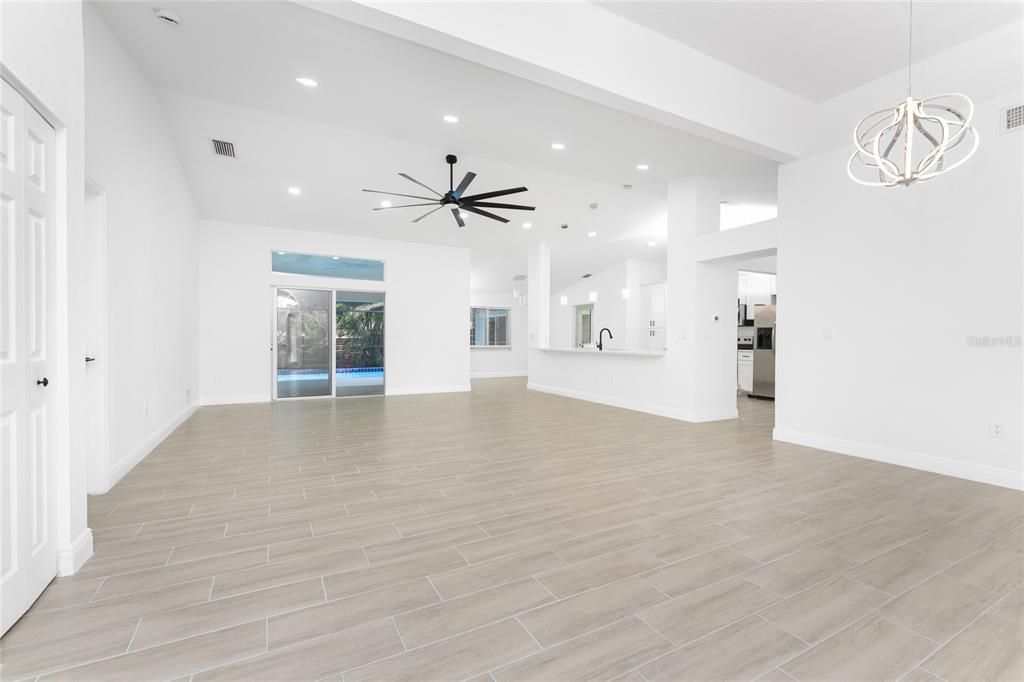 For Sale: $359,000 (3 beds, 2 baths, 1980 Square Feet)