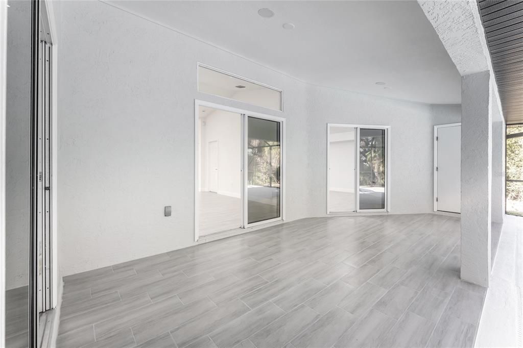 For Sale: $359,000 (3 beds, 2 baths, 1980 Square Feet)