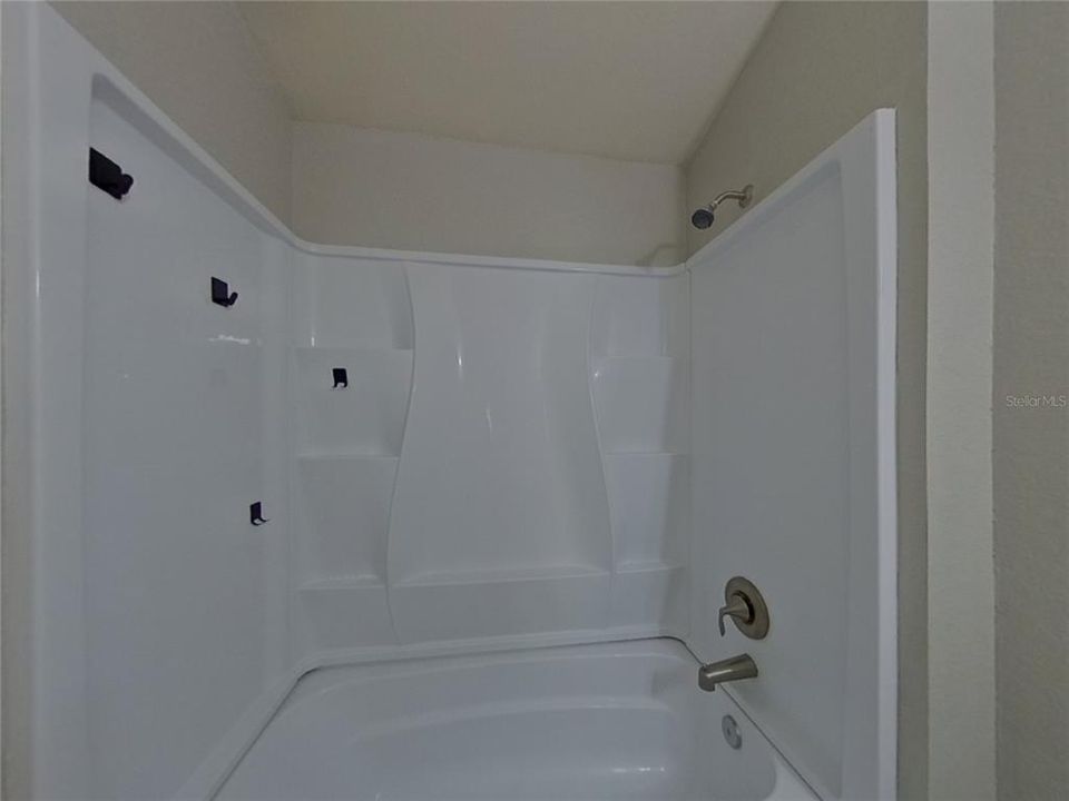 出租: $2,039 (4 贝兹, 2 浴室, 1846 平方英尺)