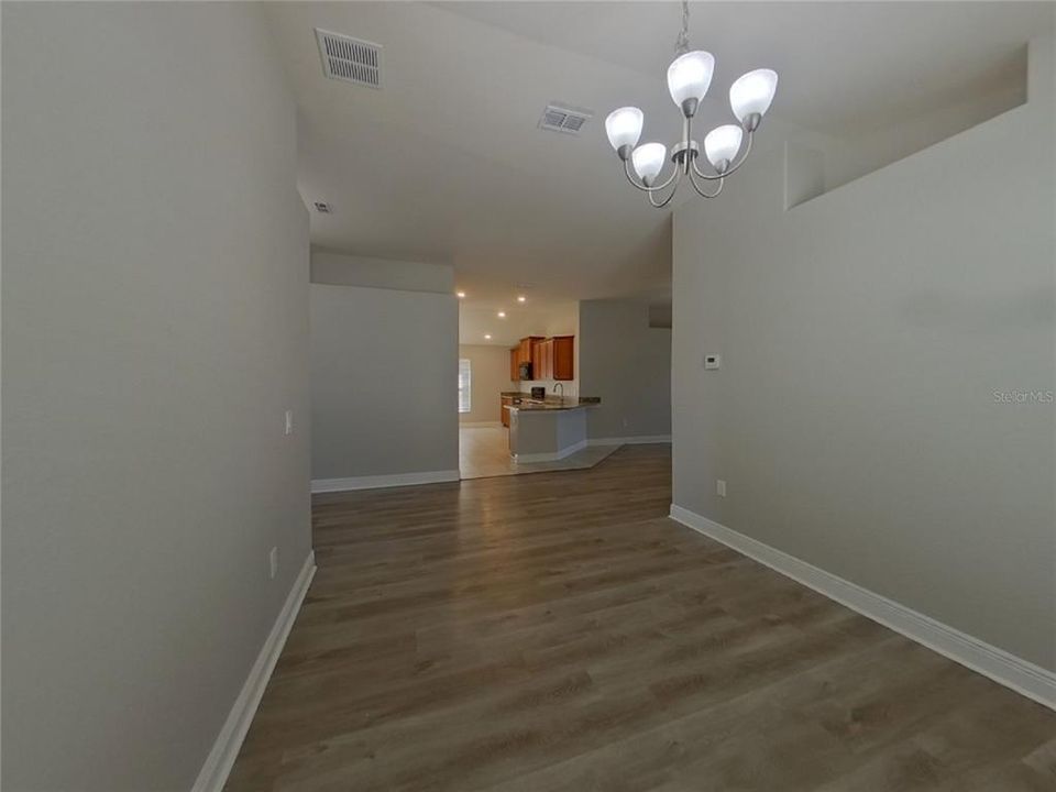 出租: $2,039 (4 贝兹, 2 浴室, 1846 平方英尺)