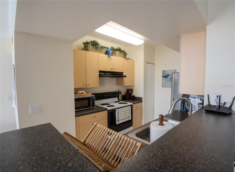 На продажу: $256,000 (1 спален, 1 ванн, 792 Квадратных фут)