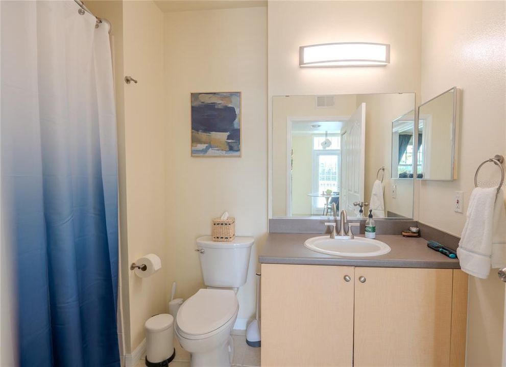 На продажу: $256,000 (1 спален, 1 ванн, 792 Квадратных фут)